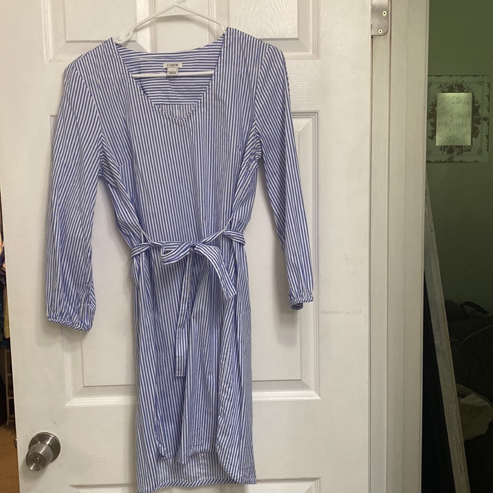 J crew striped dress. Ties at waist. So cute for spring and summer!